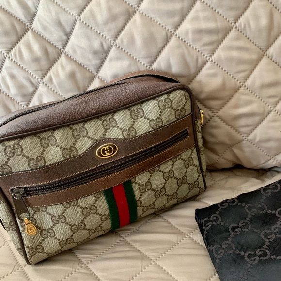 Gucci crossbody bag - Picture 1 of 16